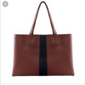 Vince Camuto Tote!